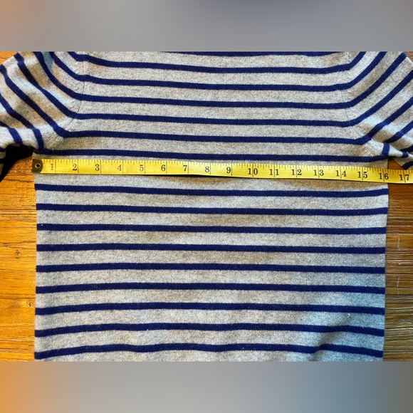 DEMYLEE boatneck, cashmere, striped sweater. Size Sm. - Picture 9 of 11